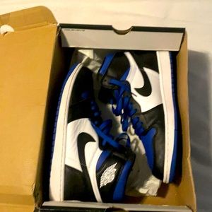 Jordan 1 retro royal toe